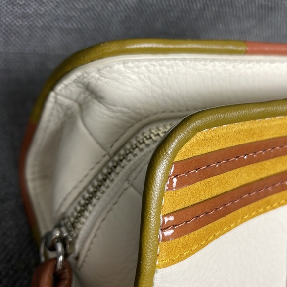 Tory Burch Contrast T Wristlet Off-White Gold and Brown - Picture 7 of 17